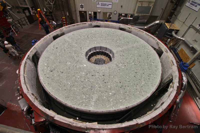 Illustration for article titled The Giant Magellan Telescope's Fourth Mirror Melting Is Mesmerising